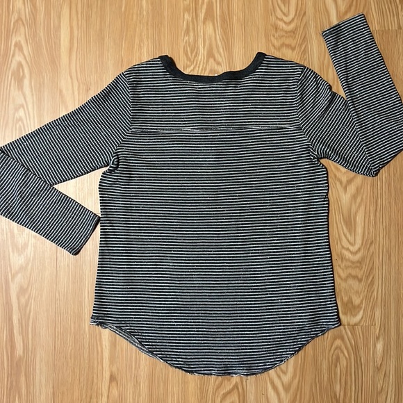 Anthropologie Akemi + Kin Top - Picture 7 of 7